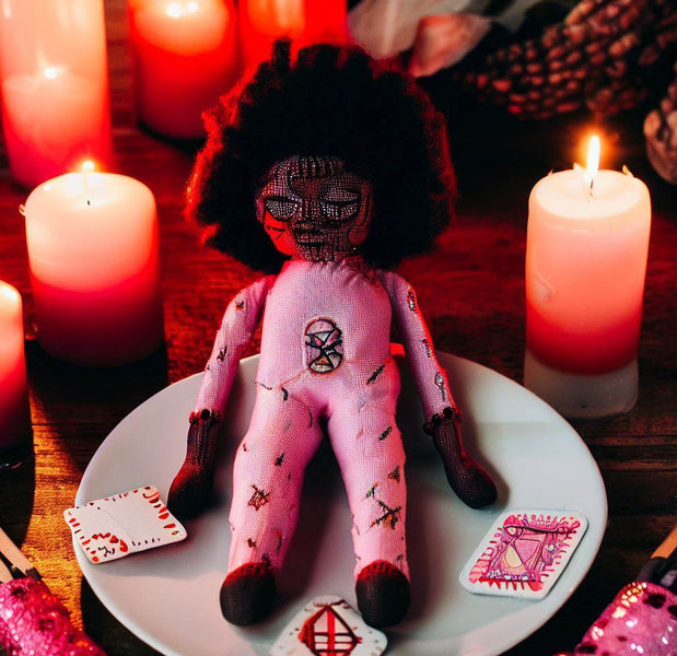 How to Make a Voodoo Doll - Two Easy Methods 